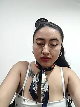 Snapshot of AMATISTA__16 chatting on 10/08/25, 12:28 AMATISTA 16 online show from 10/08/25, 12:28