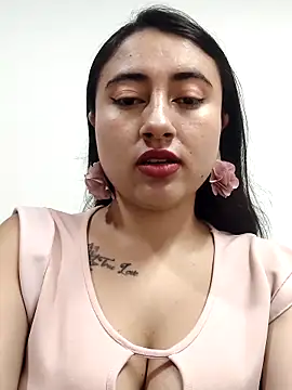 Snapshot of AMATISTA__16 chatting on 09/23/25, 12:23 AMATISTA 16 online show from 09/23/25, 12:23