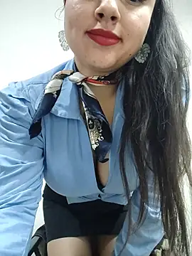 Snapshot of AMATISTA__16 chatting on 10/17/25, 12:29 AMATISTA 16 online show from 10/17/25, 12:29