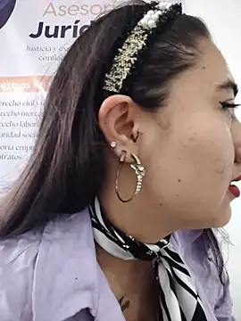 Snapshot of AMATISTA__16 chatting on 11/19/25, 12:16 AMATISTA 16 online show from 11/19/25, 12:16