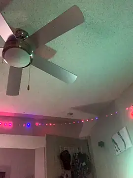 Triggerhappycj100 online show from 10/21/25, 02:55