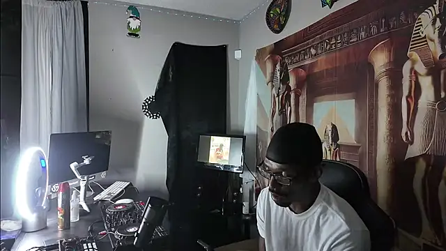 Triggerhappycj100 online show from 03/30/26, 09:11