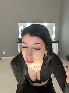 Privad ravenna online show from 09/29/25, 05:40