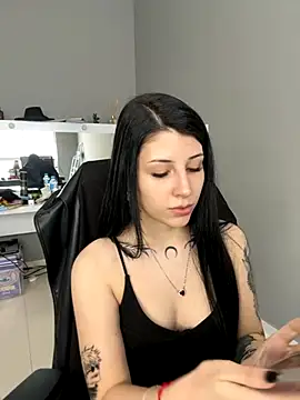 Privad ravenna online show from 10/21/25, 03:00