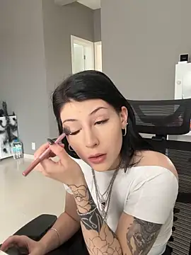 Privad ravenna online show from 10/16/25, 01:08