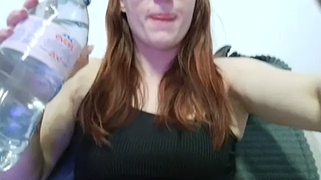 Clarahotgirl24 online show from 04/08/26, 07:15