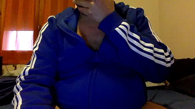 steve669 hot online show from 12/20/25, 07:44