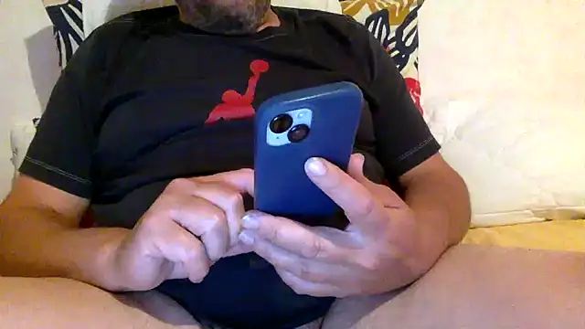 Snapshot of steve669_hot chatting on 06/12/26, 07:22 steve669 hot online show from 06/12/26, 07:22