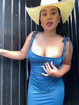 laure torres online show from 04/20/26, 01:45
