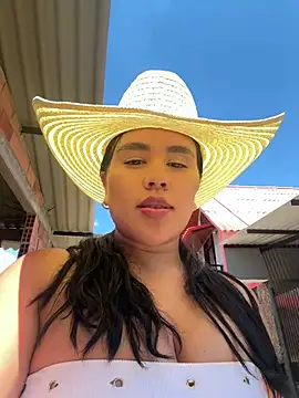 laure torres online show from 04/21/26, 03:29