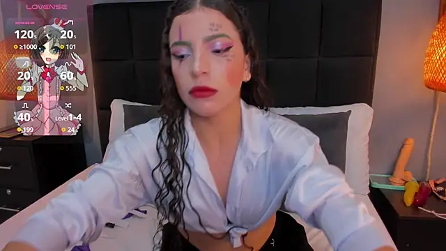 natalie esmith online show from 10/31/25, 12:13