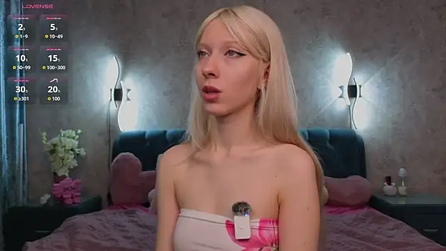 Snapshot of BubugAgaska chatting on 11/12/25, 07:18 BubugAgaska online show from 11/12/25, 07:18