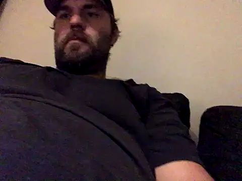 Snapshot of Bamse28 chatting on 09/28/25, 02:07 Bamse28 online show from 09/28/25, 02:07