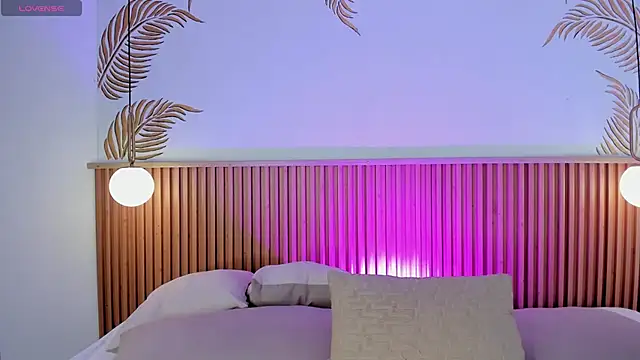 Valleriie  online show from 03/15/26, 04:03