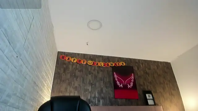 marian  stone online show from 11/14/25, 06:44