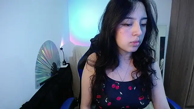 Snapshot of immisssilver chatting on 10/02/25, 01:53 immisssilver online show from 10/02/25, 01:53