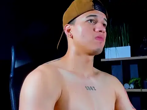 rocoo santos online show from 04/14/26, 06:35