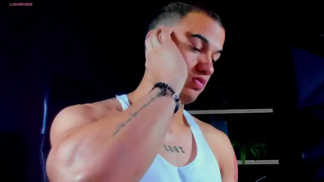 rocoo santos online show from 03/25/26, 05:34