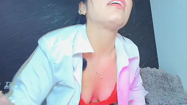 Roxana gomez online show from 04/25/26, 03:42