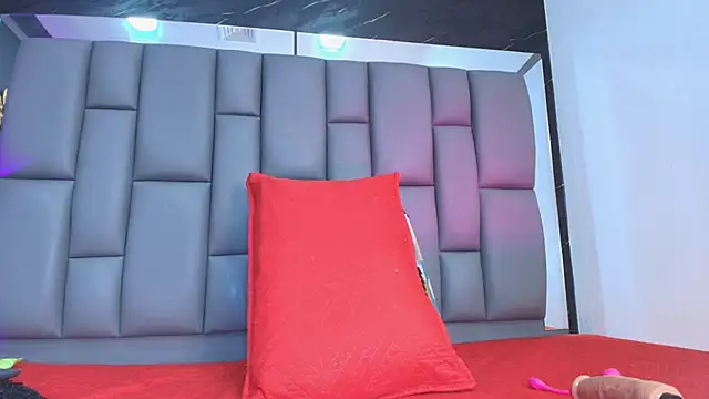 Roxana gomez online show from 11/23/25, 03:16