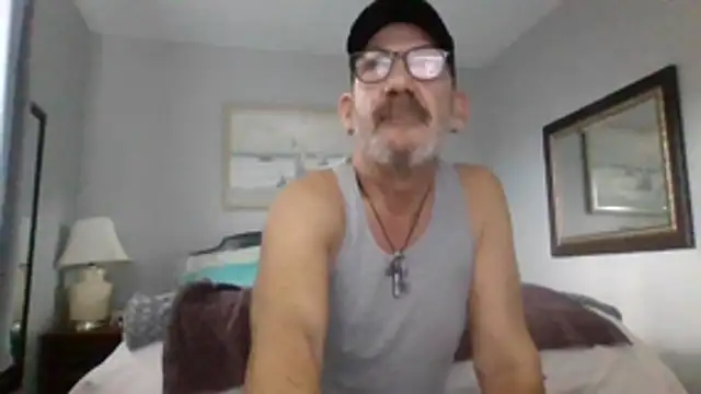 FoxnMouse online show from 10/25/25, 05:02
