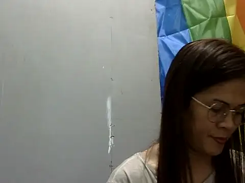 juicycum069 online show from 10/29/25, 11:03