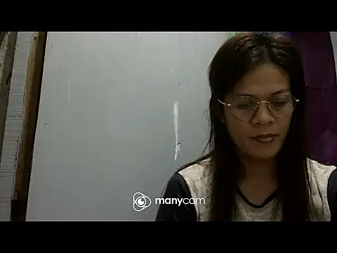 juicycum069 online show from 11/28/25, 09:15