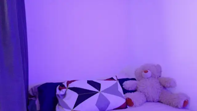 nudesketch1 online show from 10/18/25, 02:19