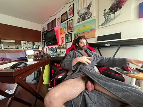 Snapshot of Pupscritch chatting on 02/20/26, 04:20 Pupscritch online show from 02/20/26, 04:20