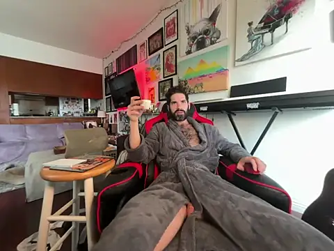 Snapshot of Pupscritch chatting on 01/06/26, 05:39 Pupscritch online show from 01/06/26, 05:39