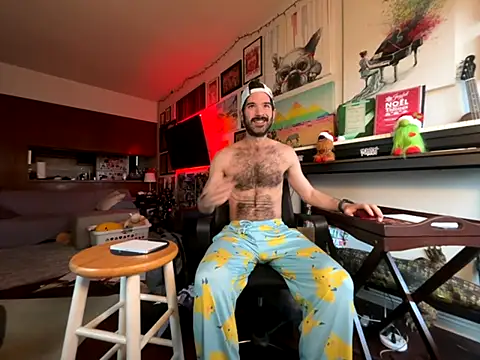 Pupscritch online show from 11/18/25, 02:53