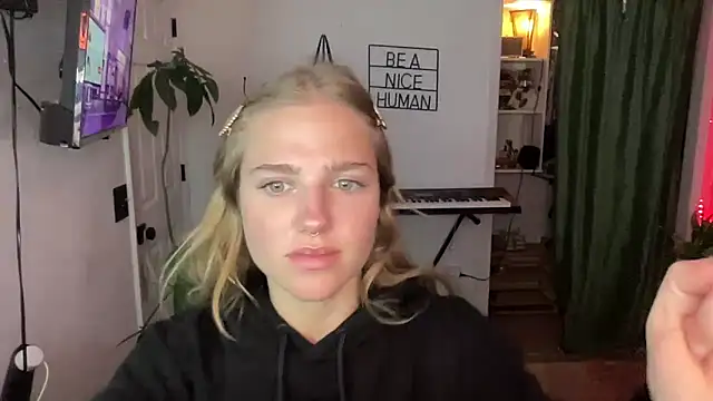 sweetceeme online show from 10/20/25, 03:19