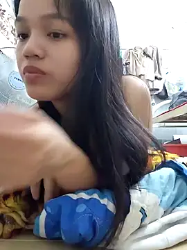 Snapshot of Anny-ly chatting on 10/15/25, 04:11 Anny-ly online show from 10/15/25, 04:11