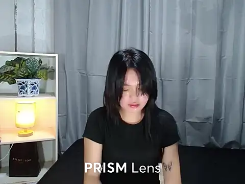 Urasian ladybug online show from 10/01/25, 05:12