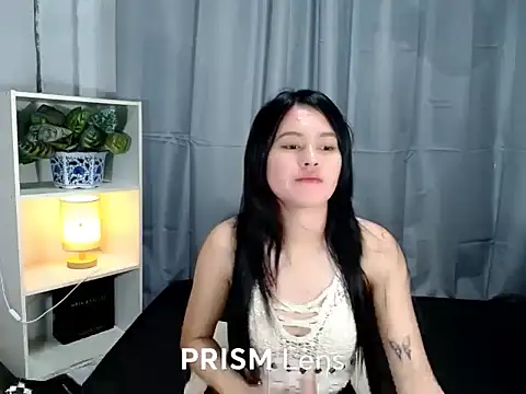 Urasian ladybug online show from 10/09/25, 04:57