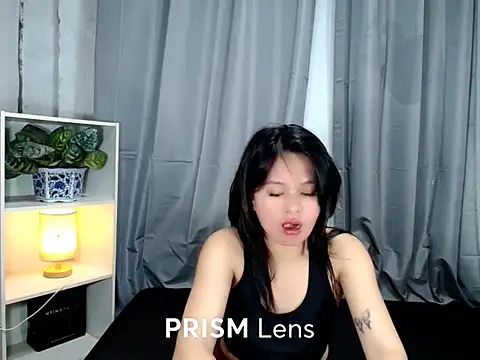 Urasian ladybug online show from 10/10/25, 05:52