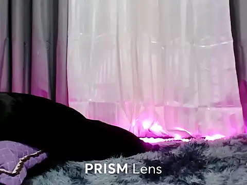 Urasian ladybug online show from 02/24/26, 04:30