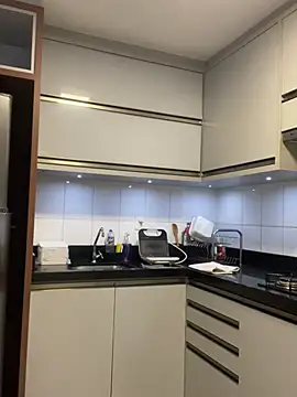 yumi-hot online show from 04/03/26, 01:06