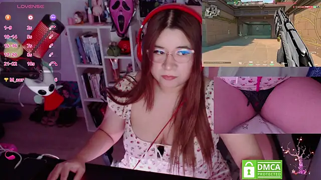 Pink girl0n online show from 12/03/25, 10:09