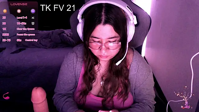 Pink girl0n online show from 12/16/25, 06:12