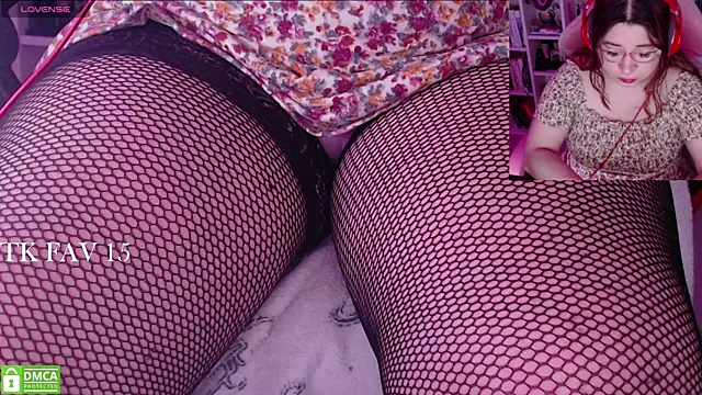 Pink girl0n online show from 11/28/25, 06:13