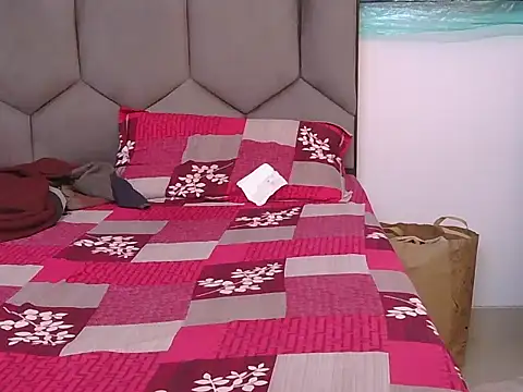 Diyaa Singh online show from 04/14/26, 05:23