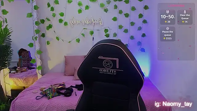 Naomy tay1 online show from 09/14/25, 03:29