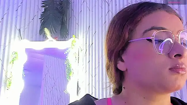 Snapshot of Naomy_tay1 chatting on 05/01/26, 03:11 Naomy tay1 online show from 05/01/26, 03:11