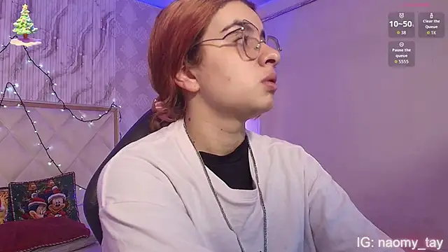 Naomy tay1 online show from 12/21/25, 02:24