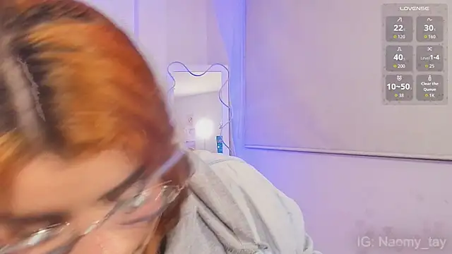 Naomy tay1 online show from 10/30/25, 03:16