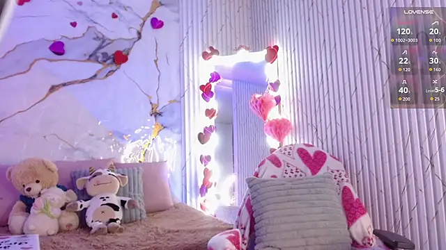 Naomy tay1 online show from 03/08/26, 02:04