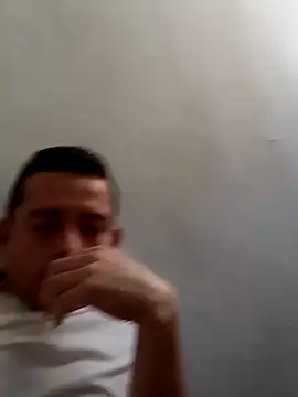 PitudoWuero online show from 03/31/26, 03:25