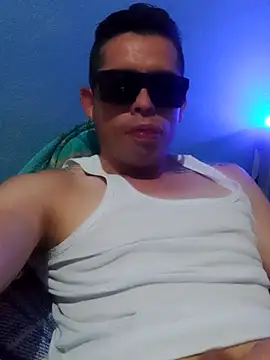 PitudoWuero online show from 10/04/25, 09:11