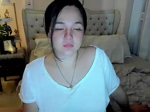 SweetHoney369 online show from 06/17/26, 01:27